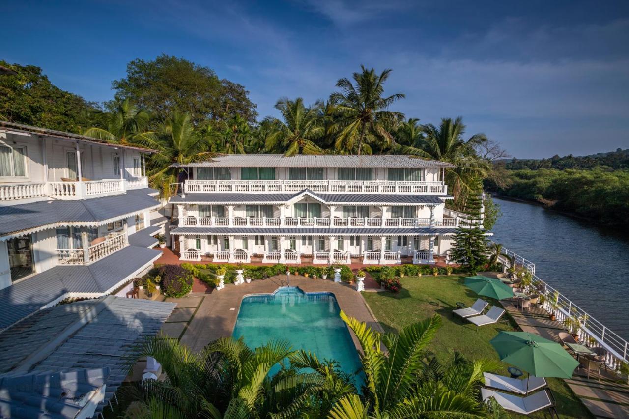 Stone Wood Riverfront Resort Siolim Exterior foto